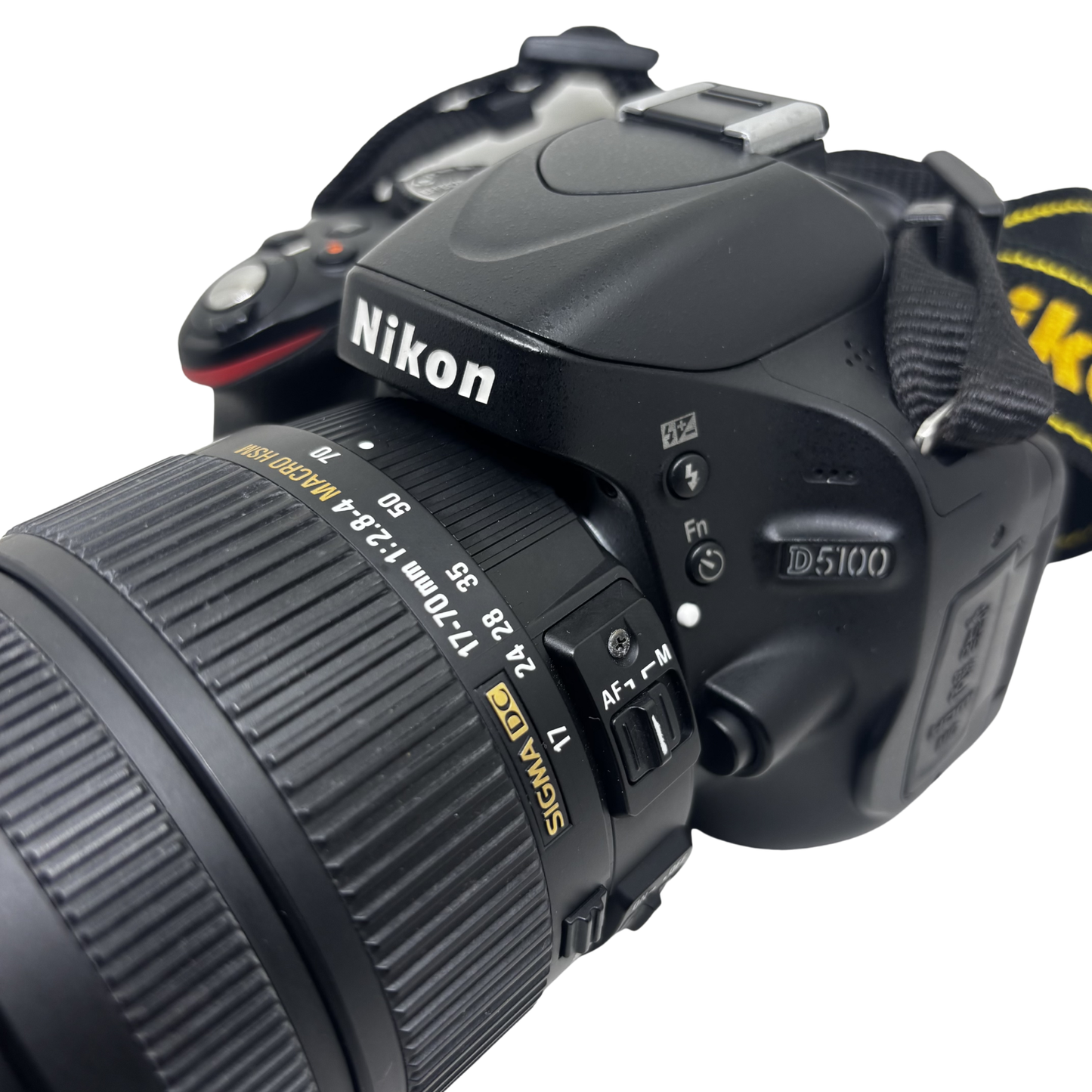 OCCASION / Nikon D5100 + 17-70mm 1:2.8-4 Macro HSM