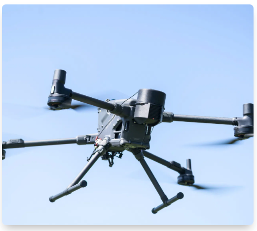 DRONAVIA Kronos M400