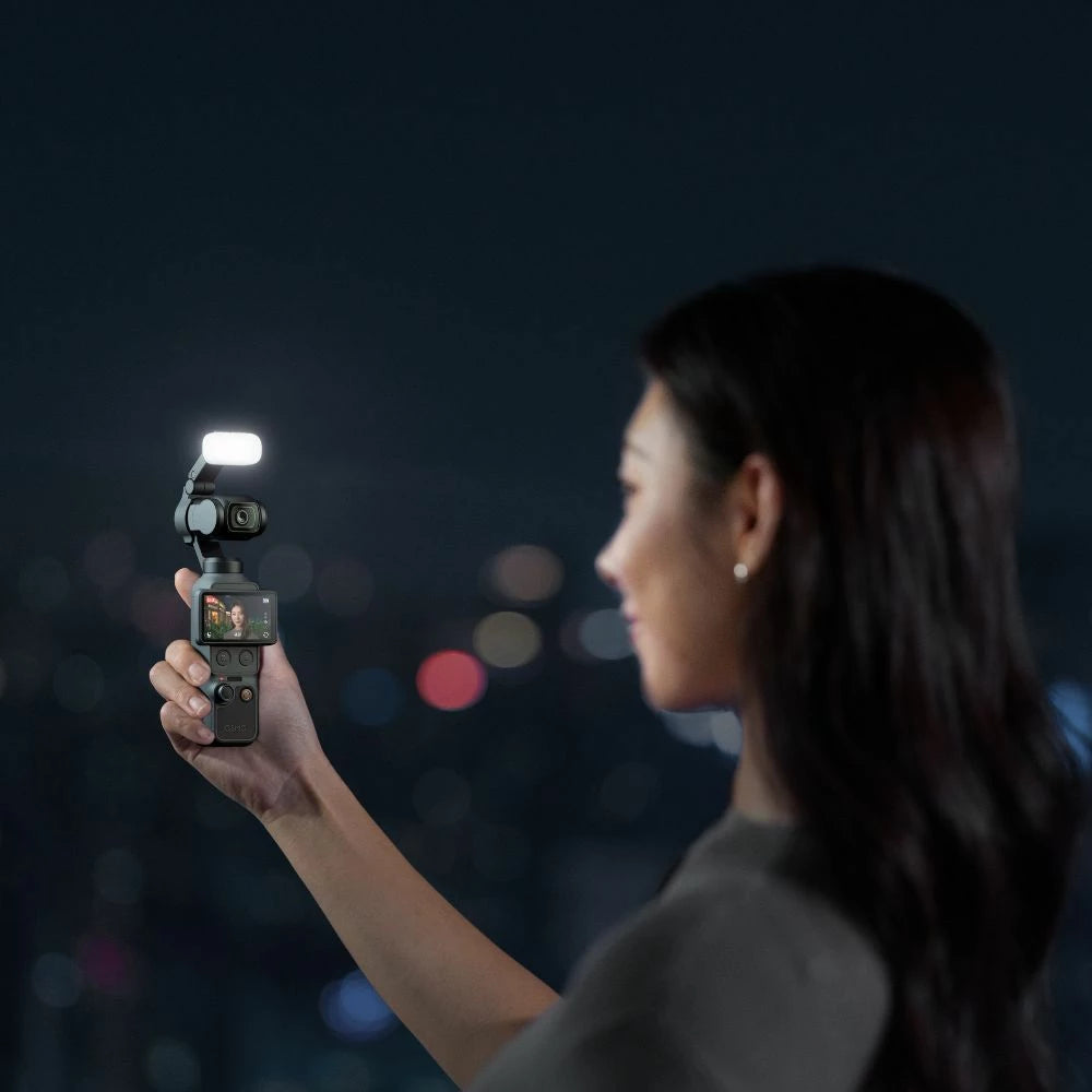DJI Osmo Pocket 4 Creator Combo