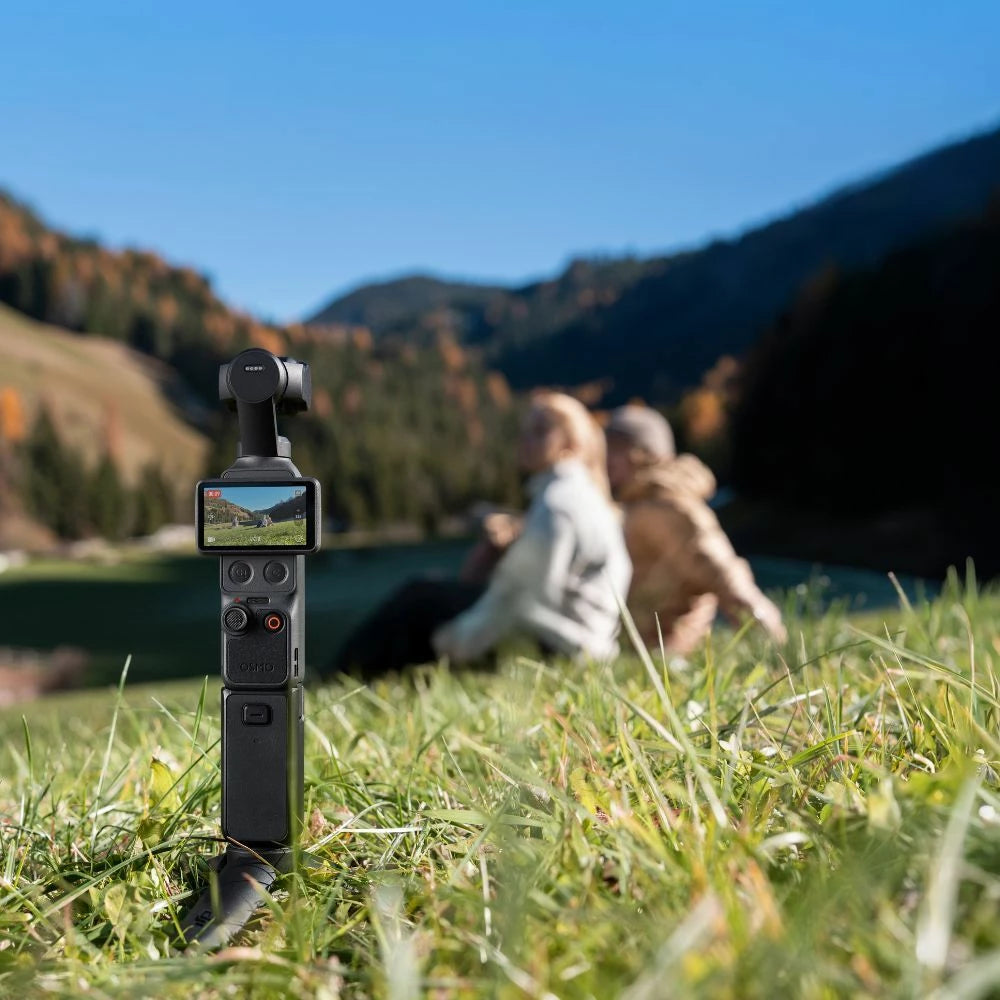 DJI Osmo Pocket 4 Creator Combo