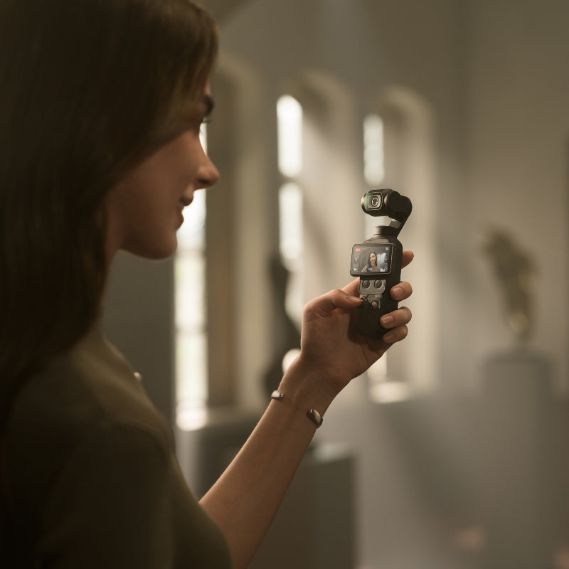 DJI Osmo Pocket 4 Standard Combo